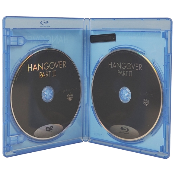The Hangover Part II Blu-Ray Disc & DVD Warner Brothers 2011 - Picture 2 of 3